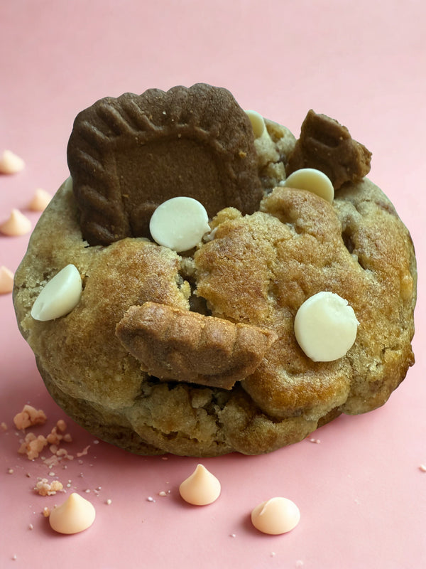 Small-batch Biscoff-stuffed cookie baked fresh in Los Angeles — buttery, spiced, and filled with cookie butter.